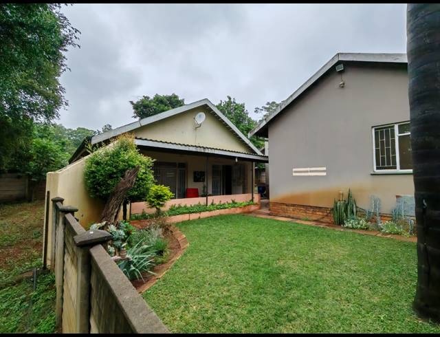 4 BEDROOM FREEHOLD FOR SALE IN BOSCHFONTEIN AH
